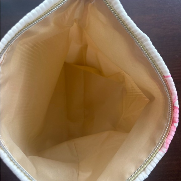 Colorful Bow Print Pouch - Picture 2 of 2